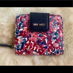 Small wallet Nine West